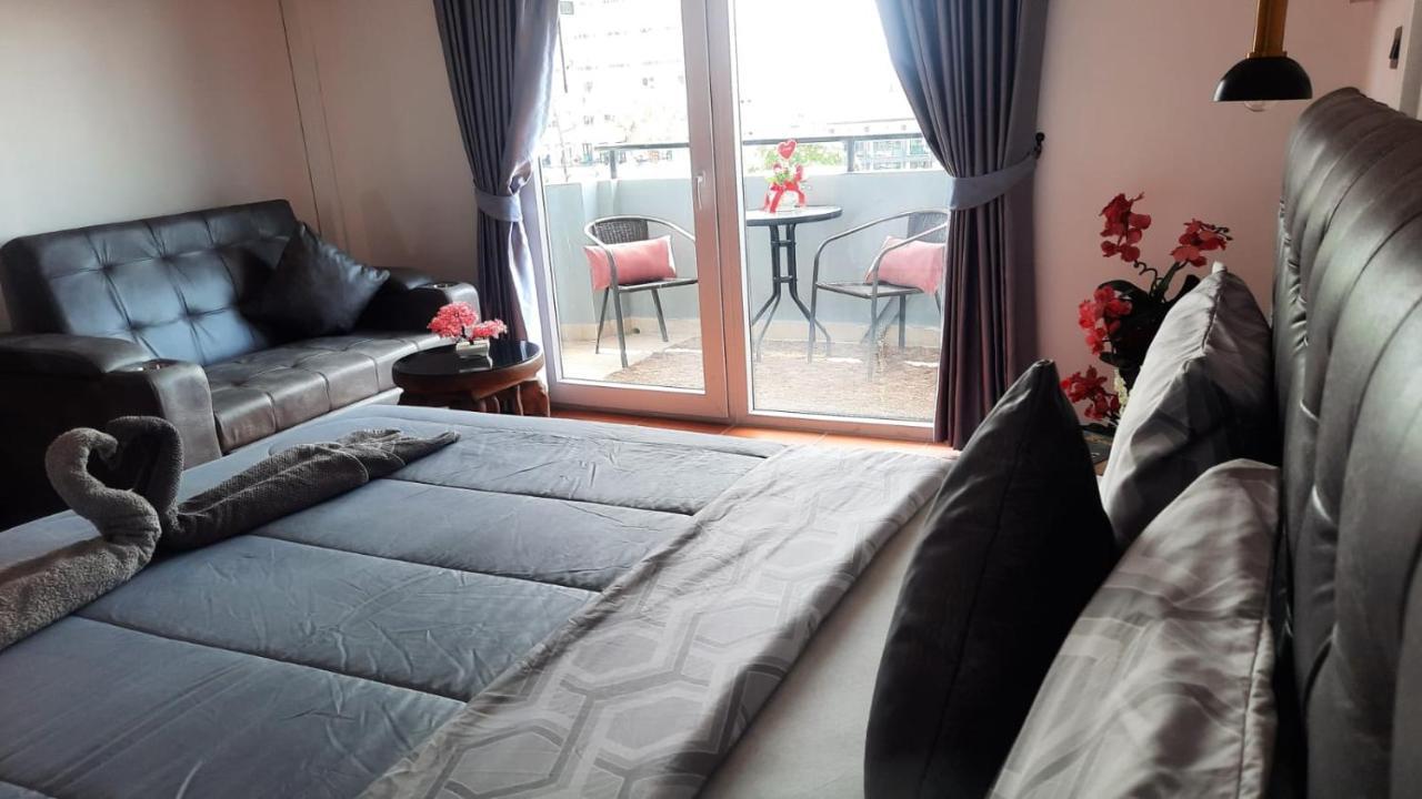 Happy Beach Jomtien Guesthouse מראה חיצוני תמונה
