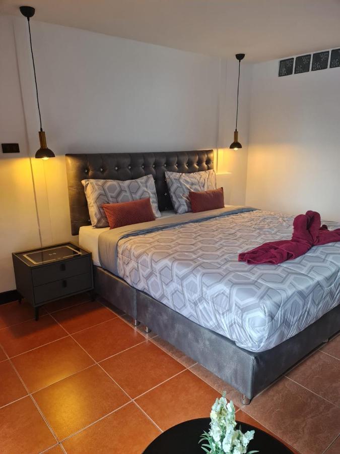 Happy Beach Jomtien Guesthouse מראה חיצוני תמונה
