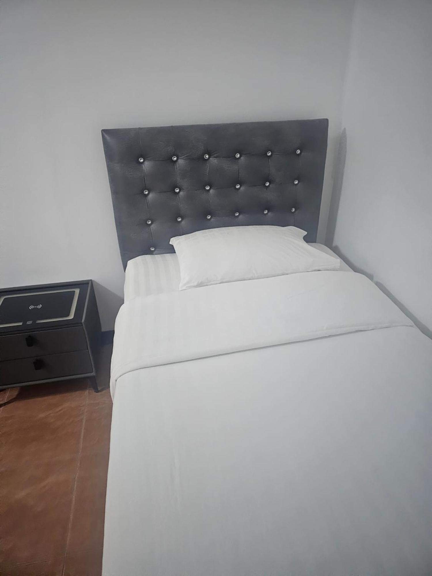 Happy Beach Jomtien Guesthouse מראה חיצוני תמונה