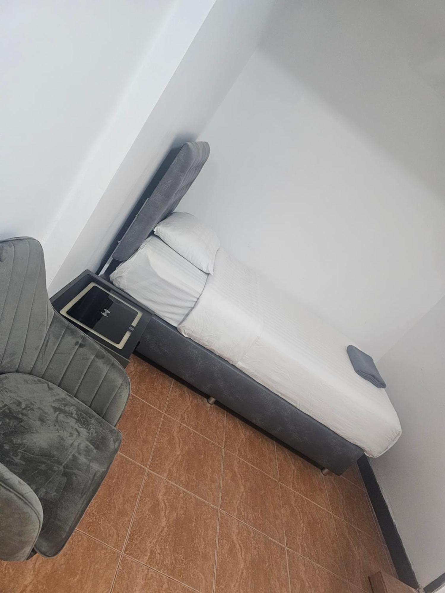 Happy Beach Jomtien Guesthouse מראה חיצוני תמונה
