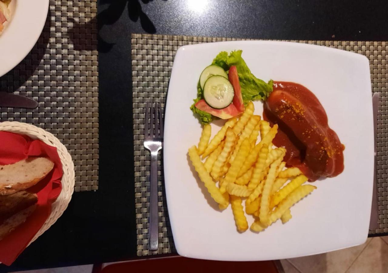 Happy Beach Jomtien Guesthouse מראה חיצוני תמונה